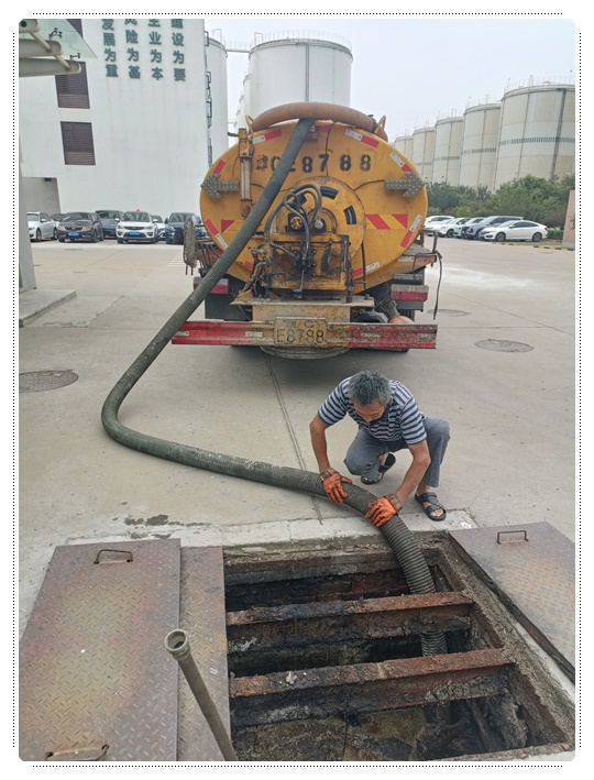 额济纳隔油池清掏