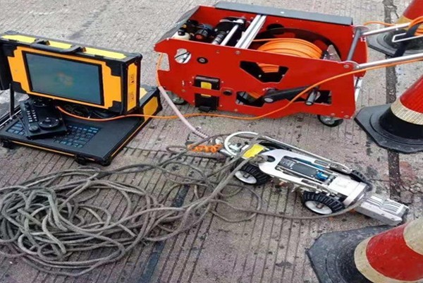 额济纳CCTV管道检测机器人