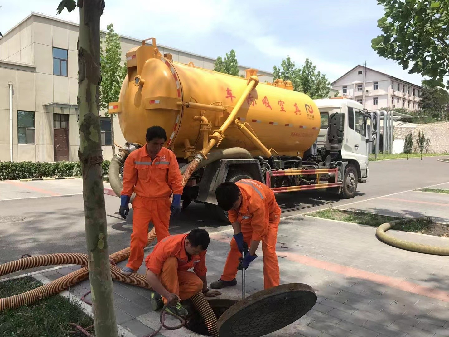 额济纳清理化粪池作业流程